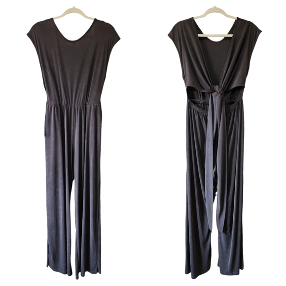 Free People Modal Blend Open Back / Tie Back Jumpsuit Dark Gray Size XS OB613725 - Picture 1 of 10